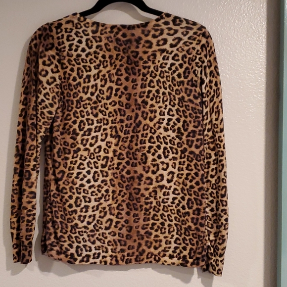 Chicos Size 1 Cheetah 🐆 Print Sweater - Picture 4 of 9